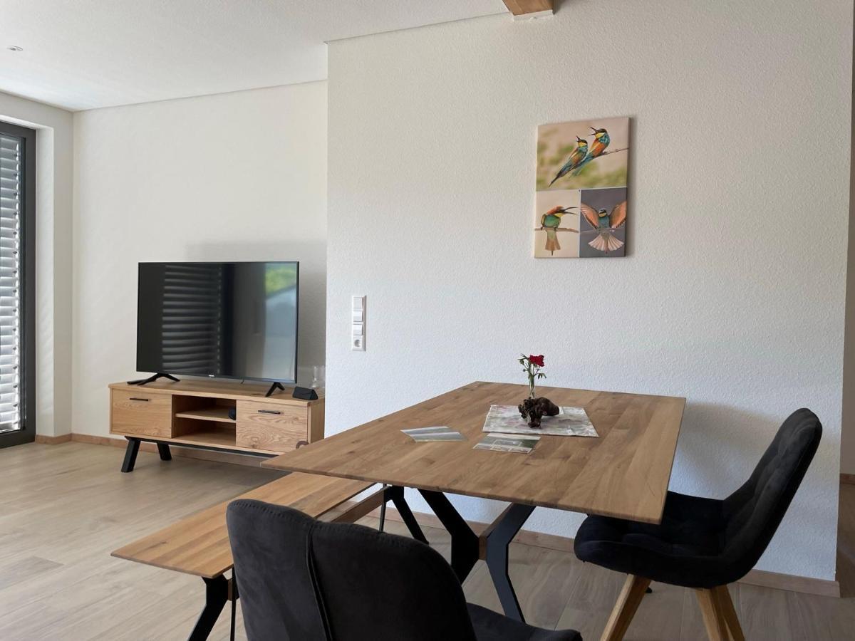 Weingut & Strausswirtschaft Vogel Apartment Vogtsburg Bagian luar foto