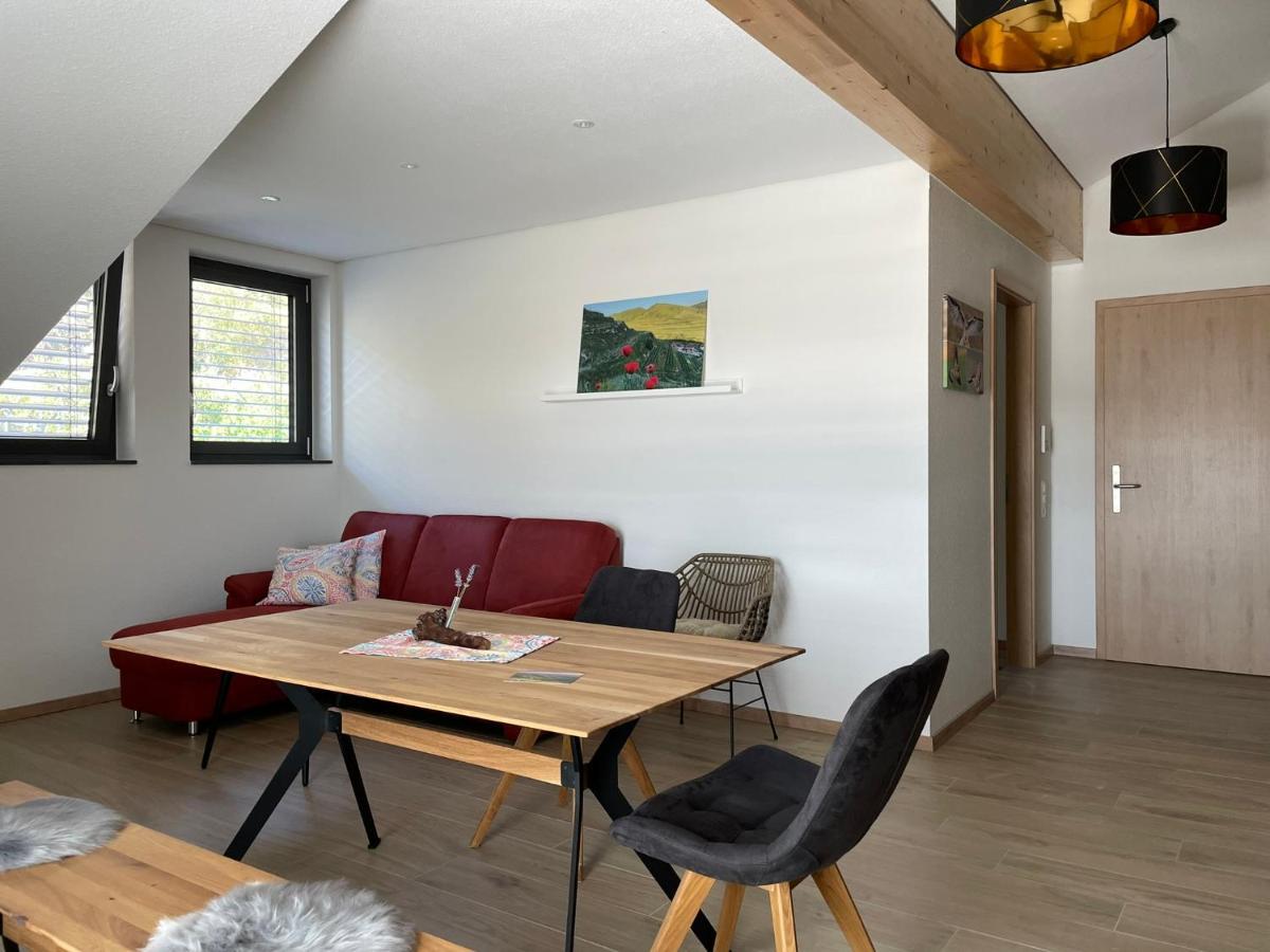 Weingut & Strausswirtschaft Vogel Apartment Vogtsburg Bagian luar foto