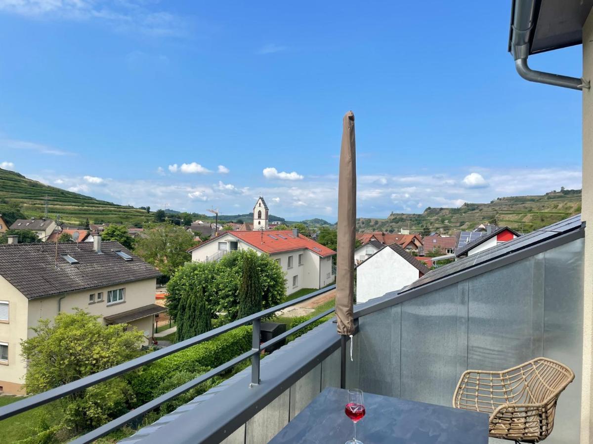 Weingut & Strausswirtschaft Vogel Apartment Vogtsburg Bagian luar foto