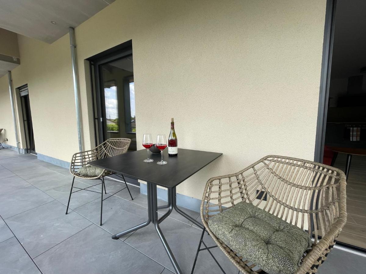 Weingut & Strausswirtschaft Vogel Apartment Vogtsburg Bagian luar foto
