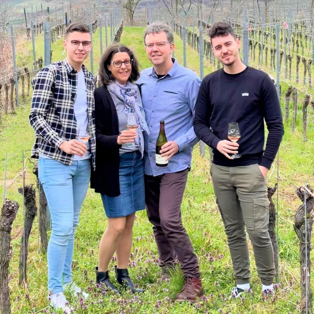 Weingut & Strausswirtschaft Vogel Apartment Vogtsburg Bagian luar foto